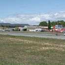 EC-EYAA towing a glider